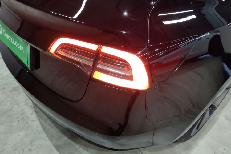 特斯拉 Model 3 2022款 后轮驱动版车身外观6006