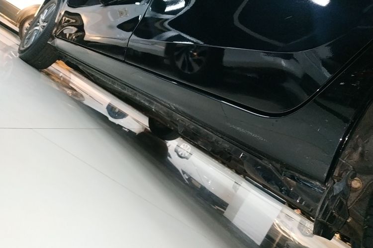 丰田 雷凌 2014款 1.6G CVT精英版机舱底盘30