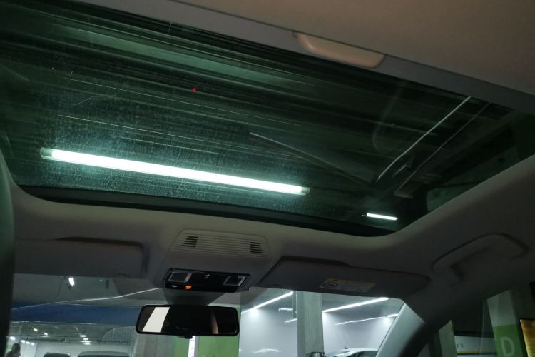 大众 2023款 凌渡L 280TSI DSG酷辣版中控内饰22