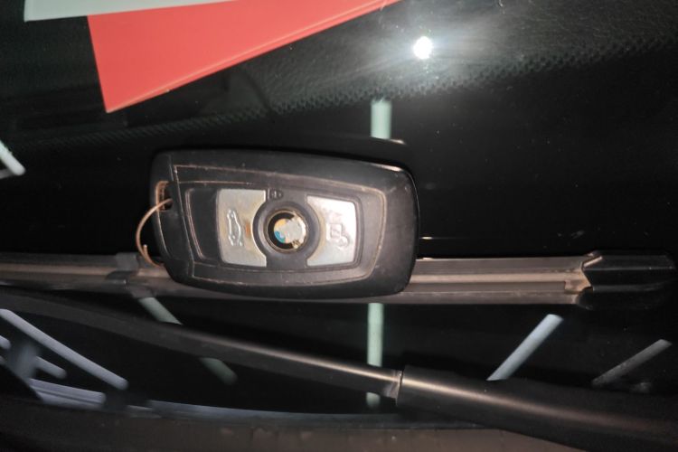 宝马3系 2018款 318Li中控内饰7001