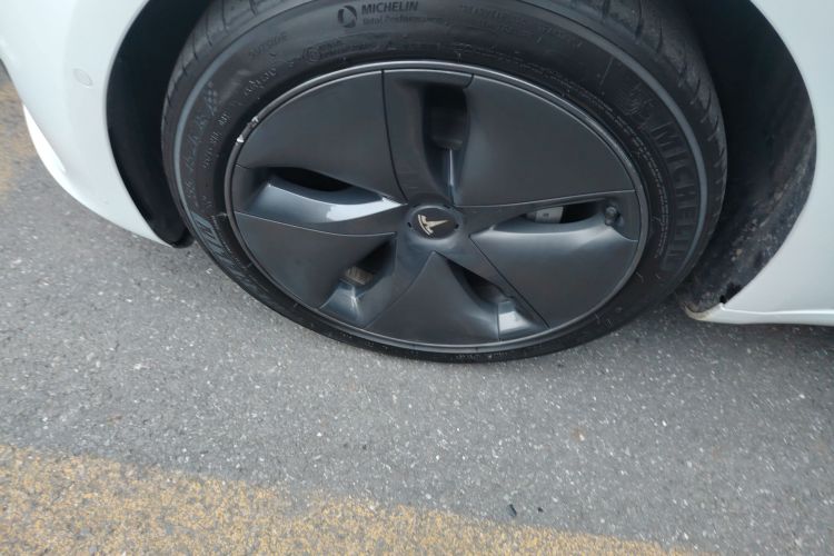 特斯拉 Model 3 2020款 改款 标准续航后驱升级版车身外观6007