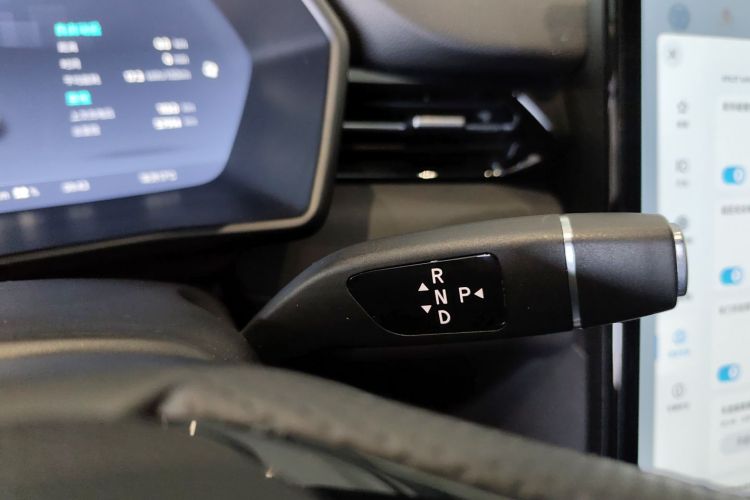 小鹏G3 2021款 G3i 520N中控内饰18