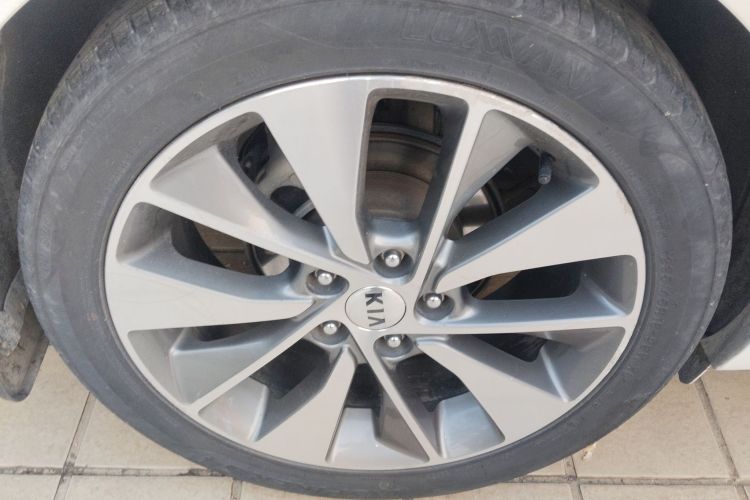 起亚K5 2016款 2.0L 自动LUX车身外观6002