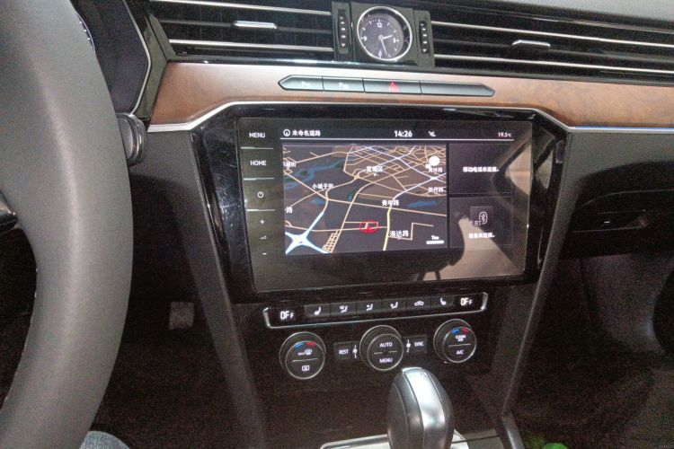 大众 迈腾 2019款 330TSI DSG 尊贵型 国V中控内饰16