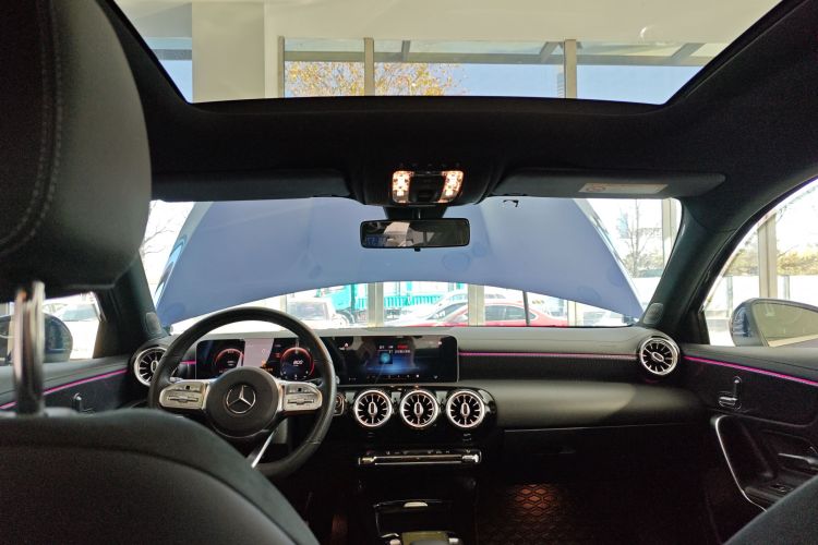 奔驰A级 2020款 改款 A 200 L 运动轿车时尚型中控内饰22