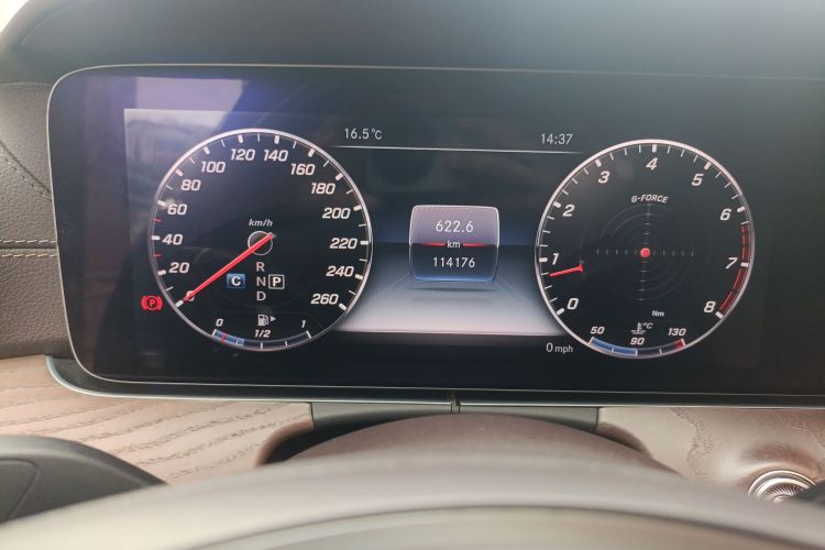 奔驰E级 2018款 E 200 L中控内饰15