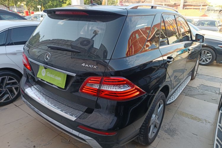 奔驰M级 2014款 ML 320 4MATIC车身外观7