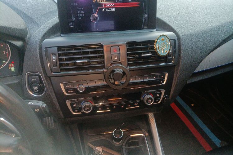 宝马1系(进口) 2013款 改款 M135i 5门版中控内饰16