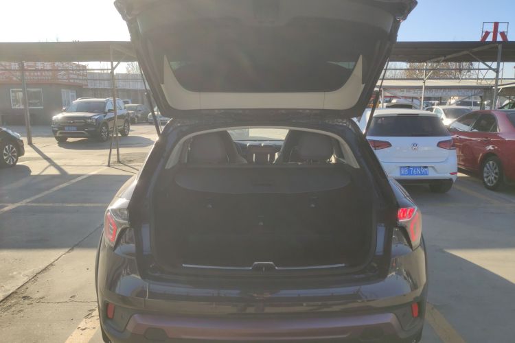 领克02 2020款 高能版 2.0T 自动两驱耀Pro版机舱底盘23