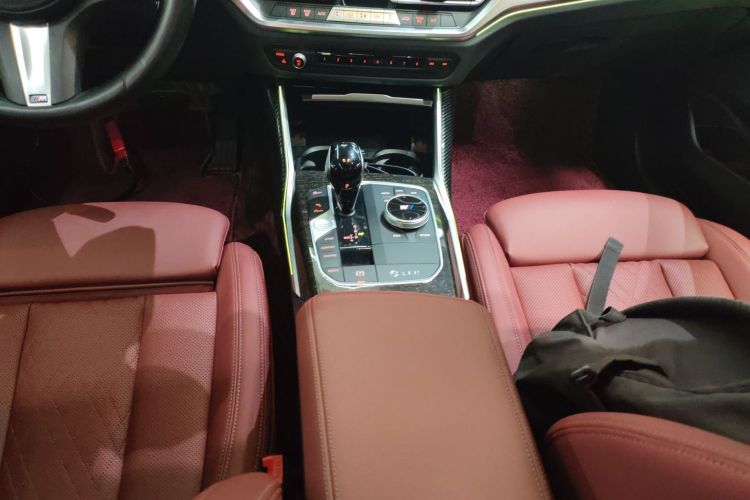 宝马3系 2022款 325Li M运动曜夜套装中控内饰18