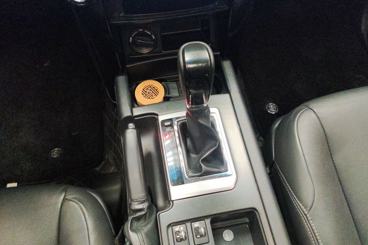 丰田 普拉多 2016款 2.7L 自动标准版局部细节18