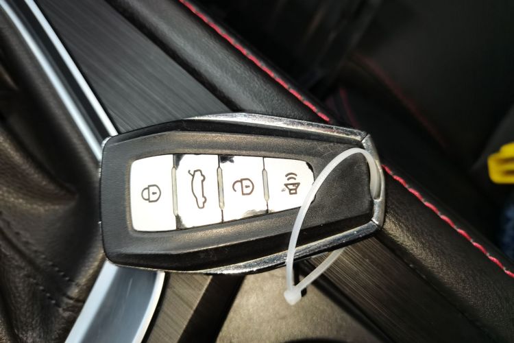 吉利汽车 缤瑞 2019款 200T DCT缤驰版中控内饰11