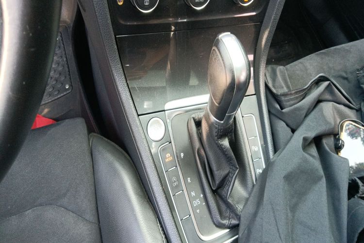 大众 高尔夫 2018款 280TSI 自动旗舰型局部细节18