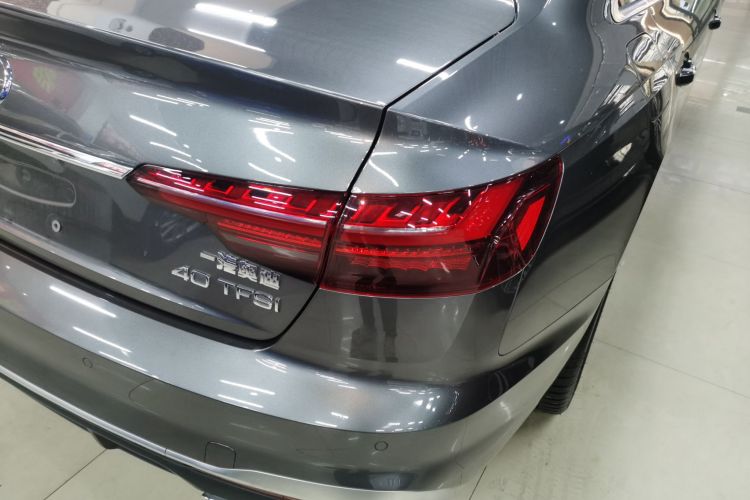 奥迪A4L 2024款 40 TFSI 时尚动感型车身外观9