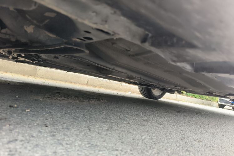 福特 福克斯 2012款 两厢 2.0L 手动豪华运动型局部细节9004