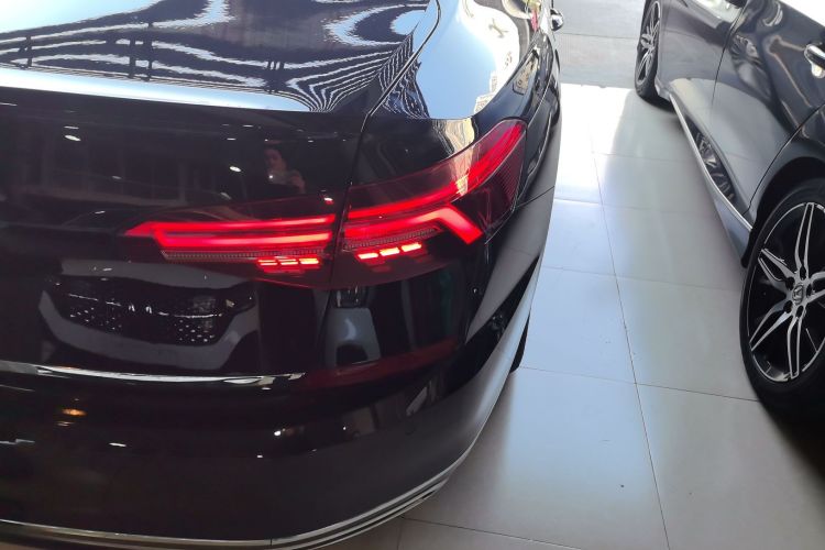 大众 帕萨特 2020款 改款 330TSI 豪华版 国VI车身外观9