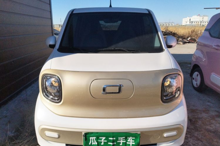 奔腾小马 2025款 222km 灵动马车身外观2