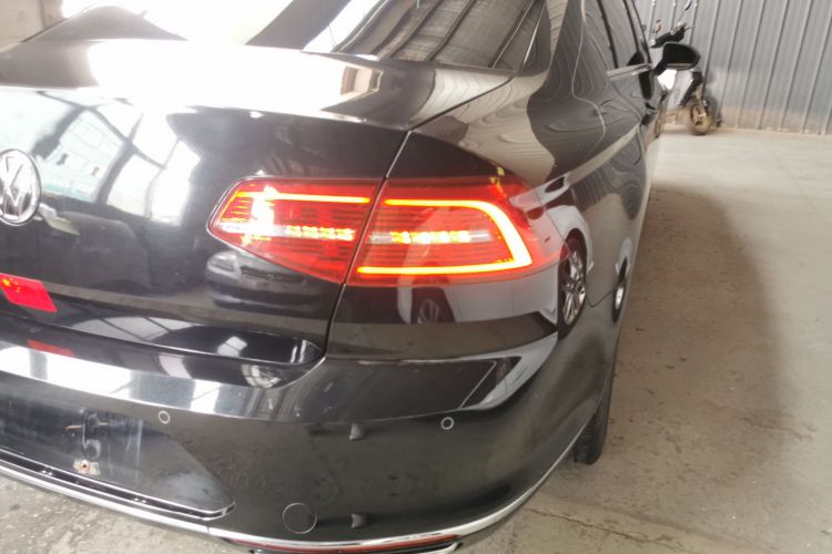 大众 迈腾 2017款 330TSI DSG 尊贵型车身外观6006