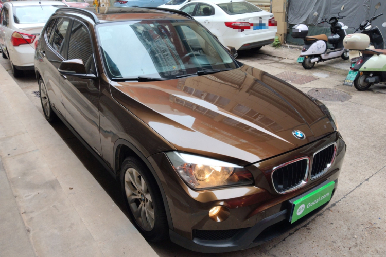 宝马X1 2013款 sDrive18i 时尚型车身外观3