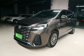 别克GL8 2023款 陆上公务舱 尊贵型