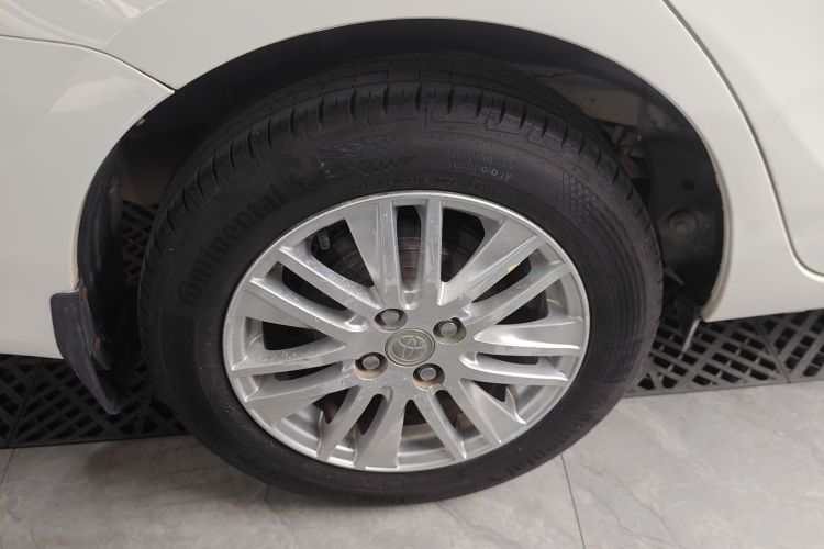 丰田 威驰 2014款 1.5L 自动智臻版车身外观6008