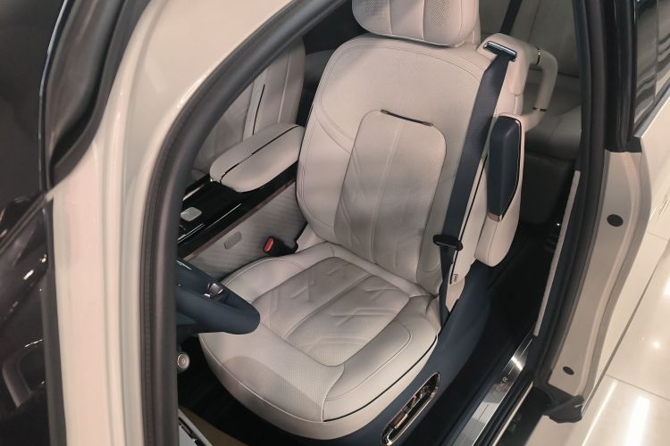 极氪MIX 2025款 长续航智驾版局部细节19