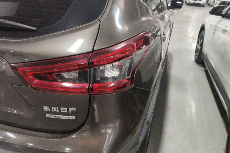 日产 逍客 2019款 2.0L CVT智享版车身外观9