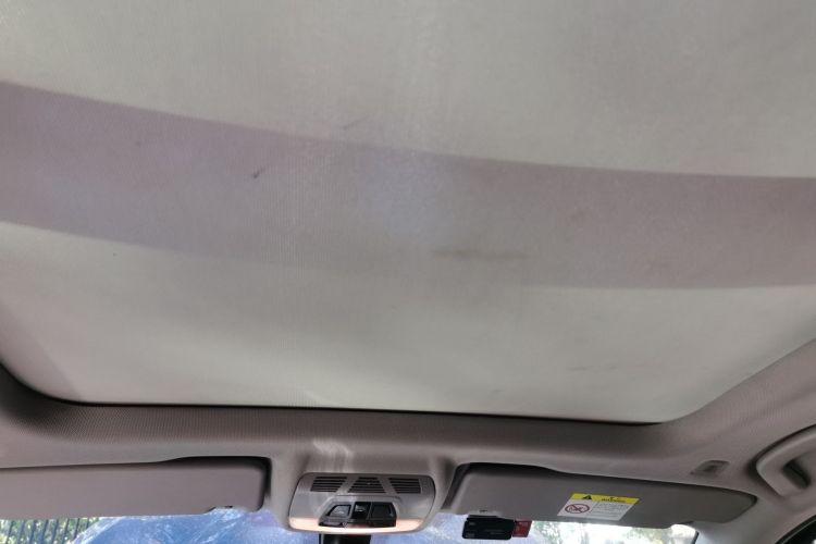 宝马2系旅行车 2016款 218i 运动设计套装局部细节22