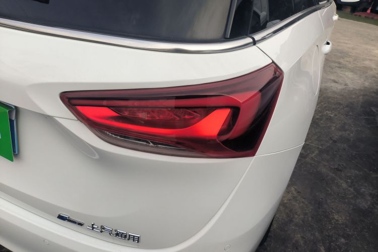 别克GL6 2021款 323T 轻混动互联豪华型车身外观6006