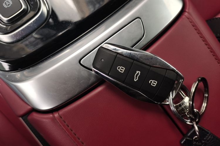 思皓QX 2021款 300T DCT尊贵智联型中控内饰7001