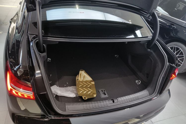 奥迪A6L 2020款 45 TFSI quattro 臻选动感型局部细节23