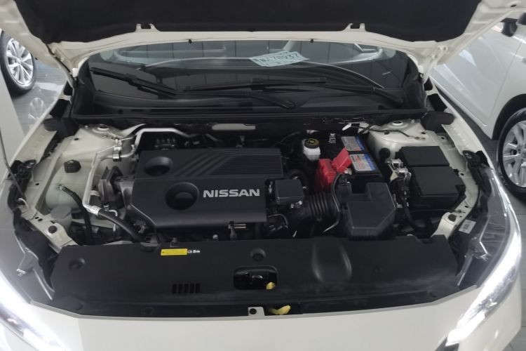 日产 轩逸 2021款 1.6L XL CVT悦享版机舱底盘24