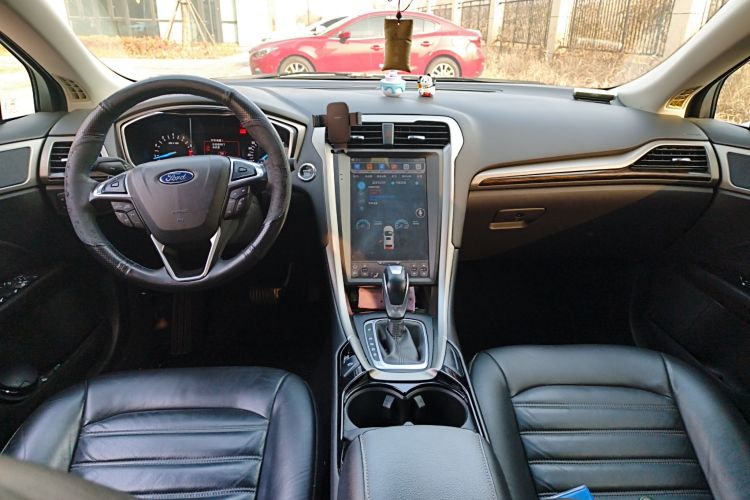 福特 蒙迪欧 2013款 2.0L GTDi200时尚型中控内饰12