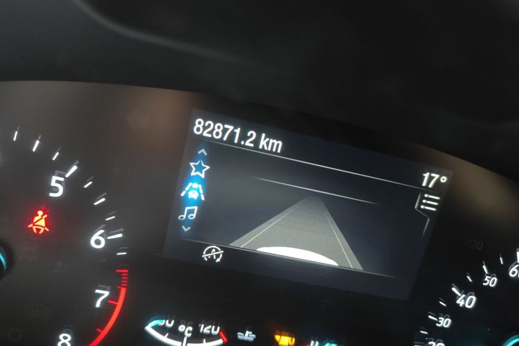 福特 福克斯 2019款 两厢 EcoBoost 180 自动ST Line中控内饰15