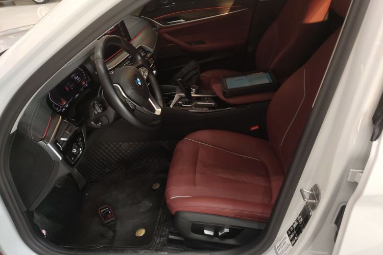 宝马5系 2022款 改款二 530Li xDrive 豪华套装局部细节19