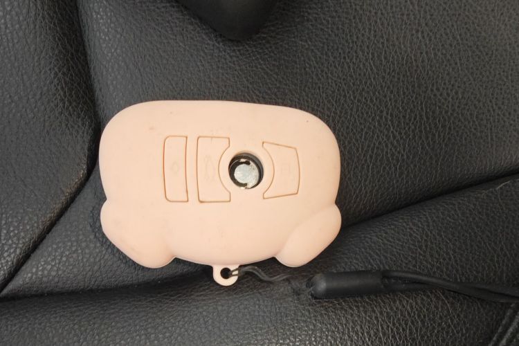 宝马3系 2016款 316i 时尚型中控内饰11