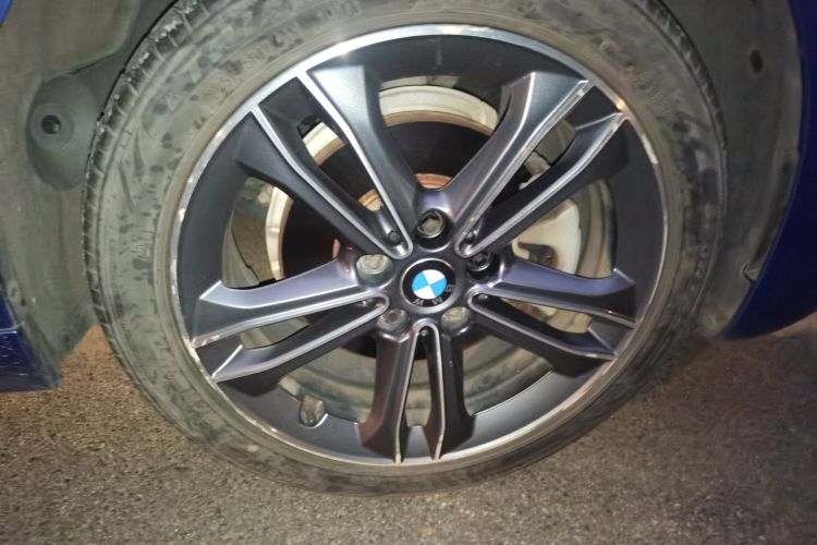 宝马1系 2017款 118i 运动型车身外观6001