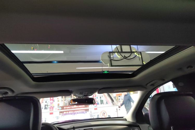 奔驰R级 2017款 R 320 4MATIC 豪华型臻藏版中控内饰22