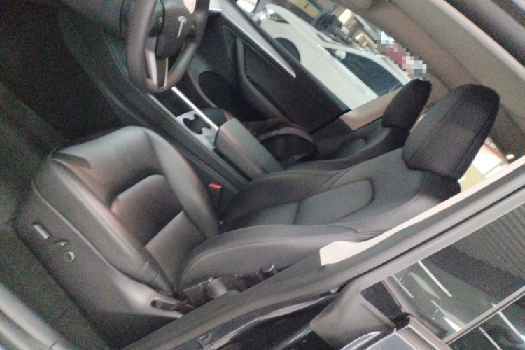 特斯拉 Model Y 2023款 后轮驱动版局部细节19