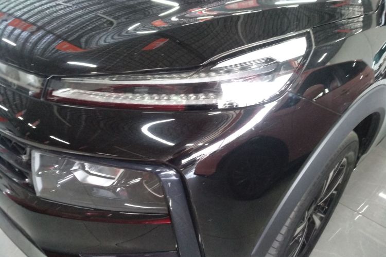 思皓QX 2022款 300T DCT探月版局部细节36