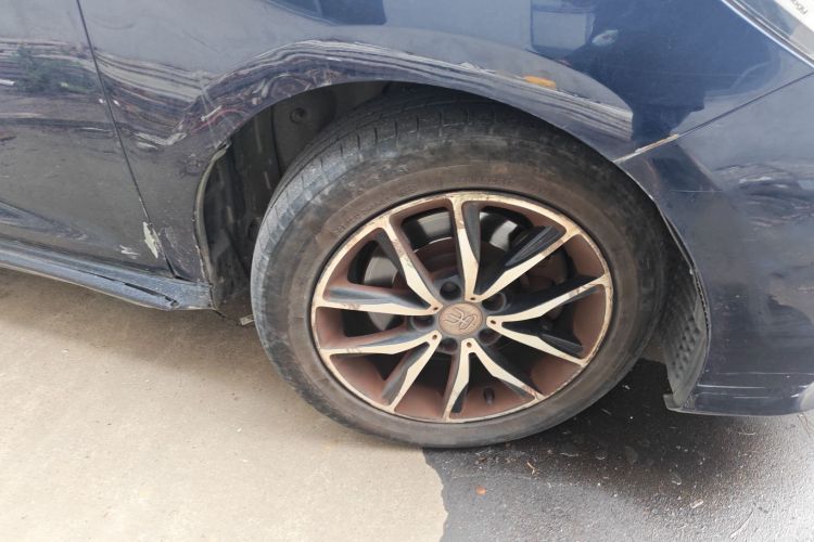 比亚迪 宋MAX 2018款 1.5T 自动智联精英型 6座车身外观6007