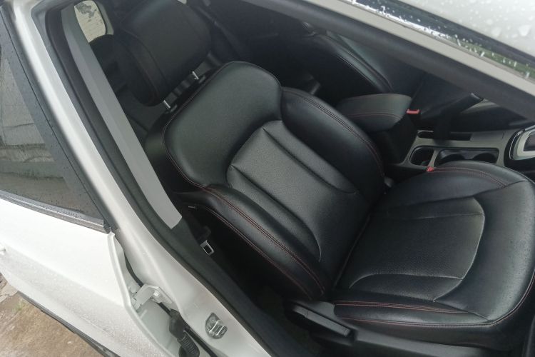 凯翼X5 2017款 1.5T CVT旗舰型中控内饰41