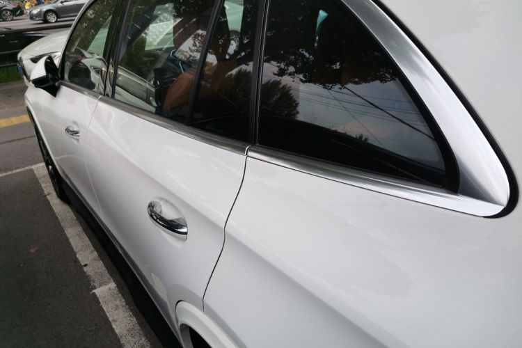 奔驰GLC 2024款 GLC 260 L 4MATIC 豪华型 5座车身外观6003