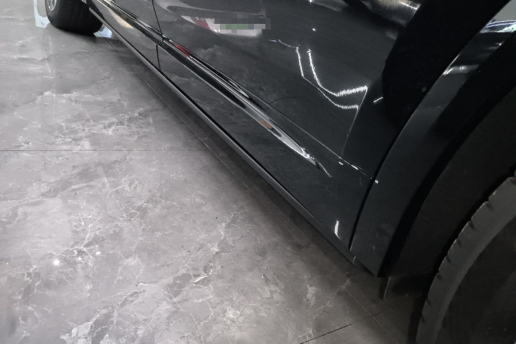 理想汽车 理想L9 2024款 Ultra局部细节9002