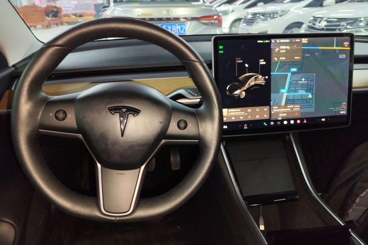 特斯拉 Model 3 2019款 标准续航后驱升级版中控内饰18