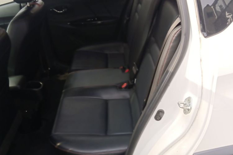 丰田 YARiS L 致炫 2021款 致炫X 1.5L CVT尊贵版中控内饰21