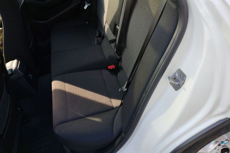 宝马X1 2013款 sDrive18i 时尚型中控内饰21