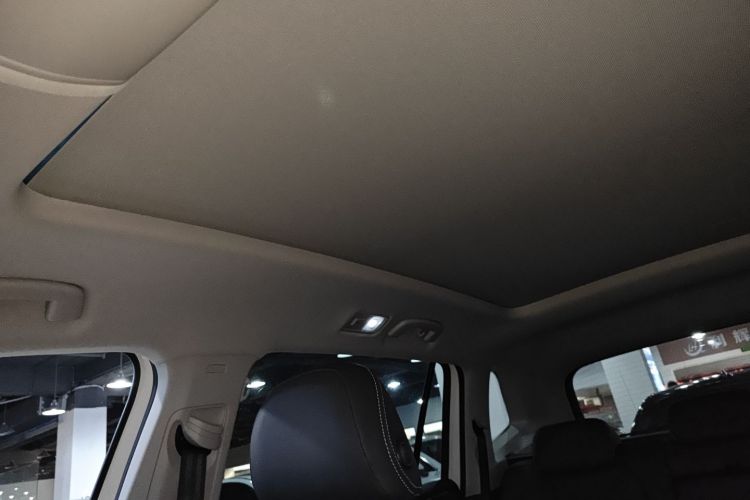 大众 途观L 2022款 330TSI 自动两驱R-Line越享版中控内饰22