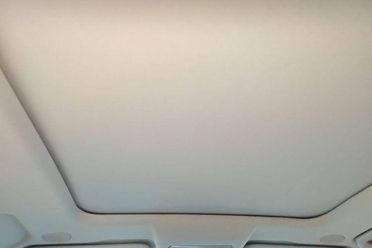 蓝电E5 2023款 1.5L DE-i 100KM臻享型 7座中控内饰22