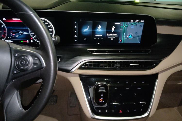 别克GL8 2020款 ES陆尊 653T 尊享型中控内饰16